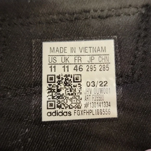 Adidas unisex slides. Black & White size 11 - Picture 3 of 4